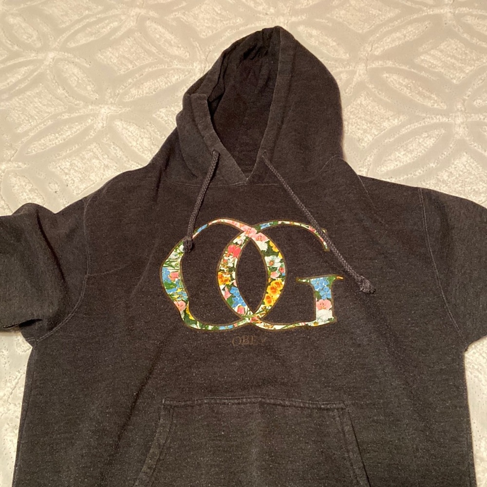 obey sweatshirt